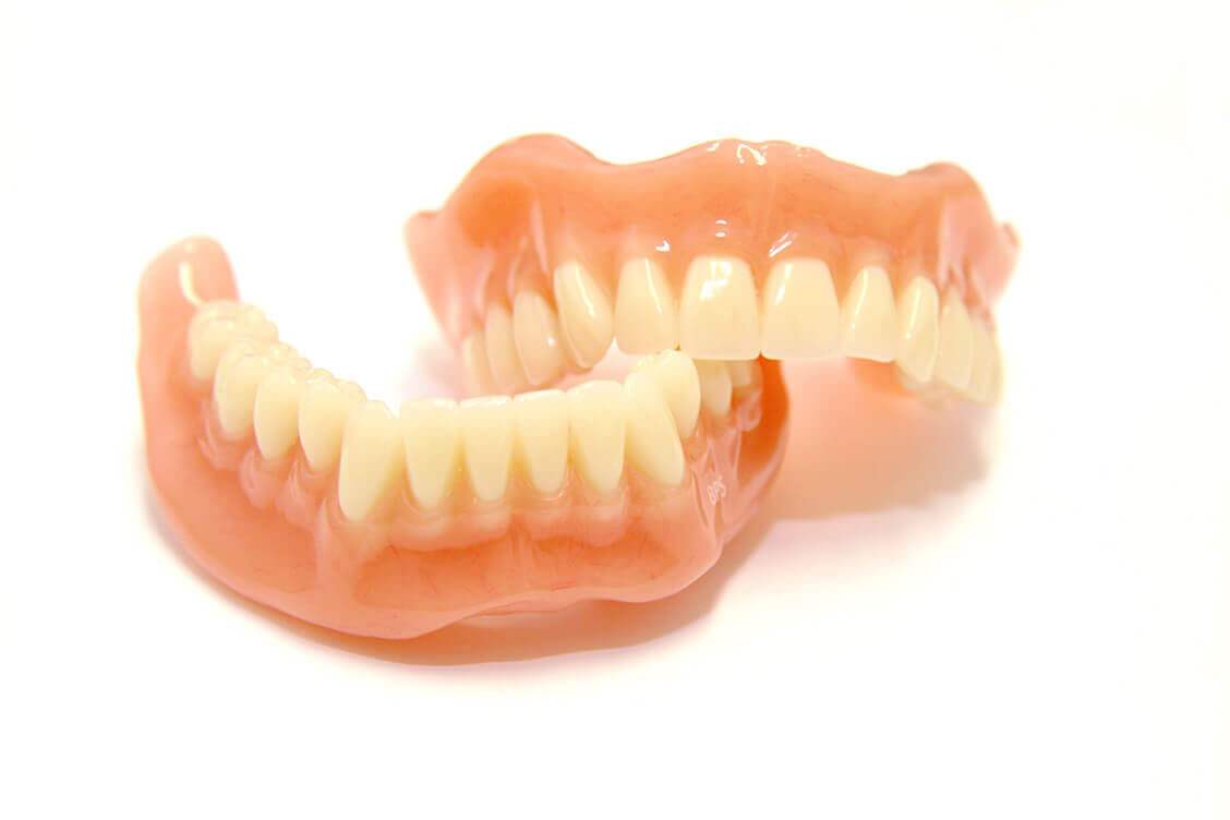 審美性・機能性の高い新しい入れ歯【生体機能的補綴システム（BPSデンチャー）】