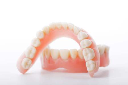 総入れ歯の特徴